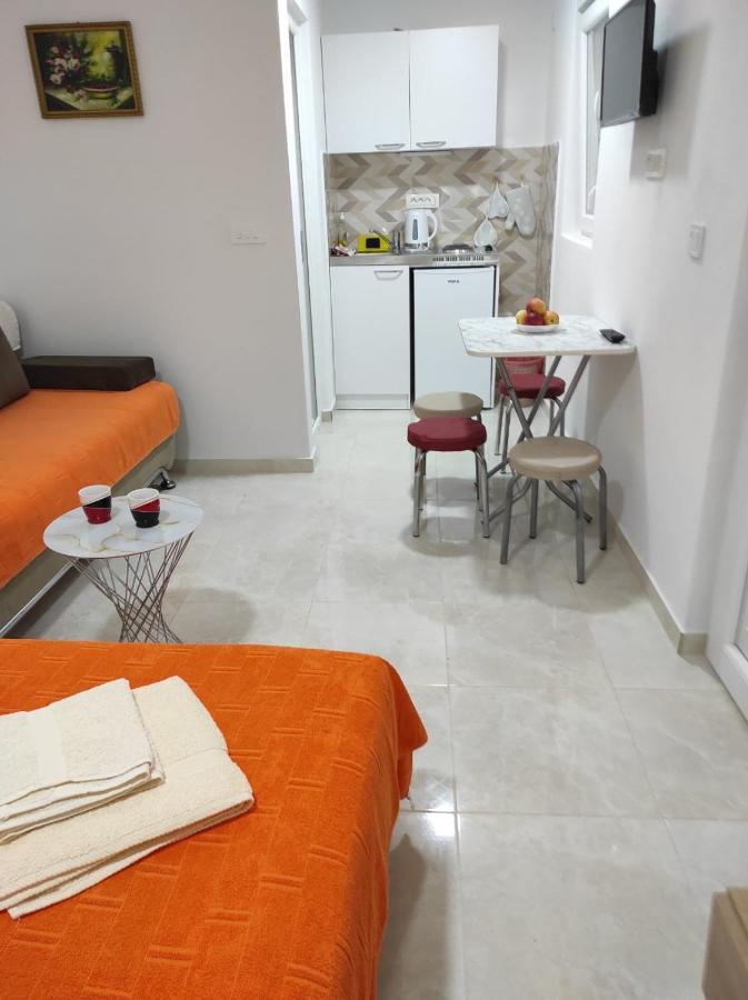 Apartmani Ceca 012 Sutomore Ngoại thất bức ảnh