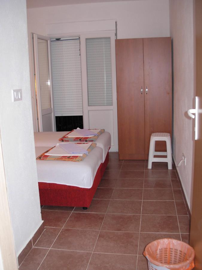 Apartmani Ceca 012 Sutomore Ngoại thất bức ảnh
